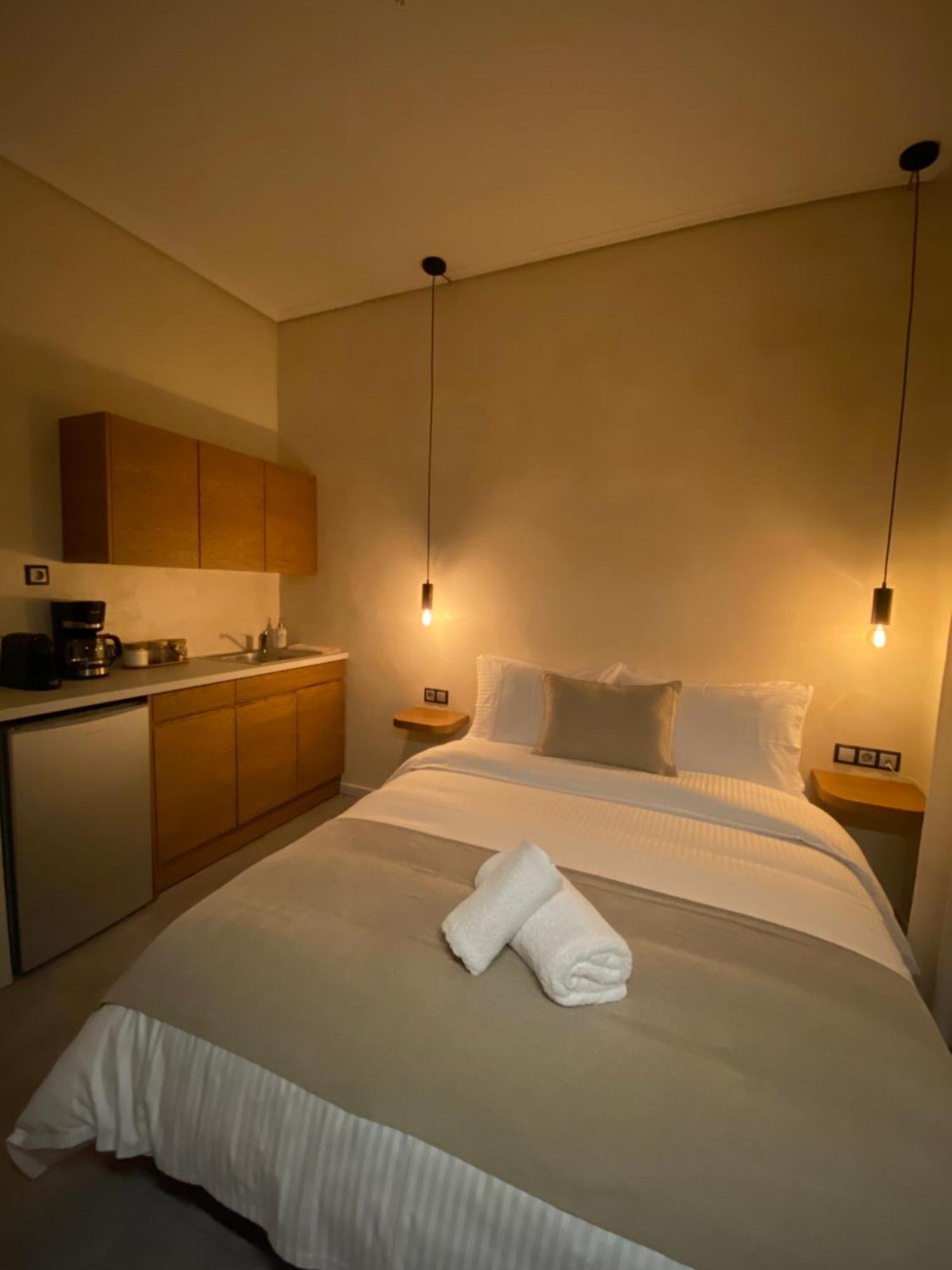Jason Lux Apartment *